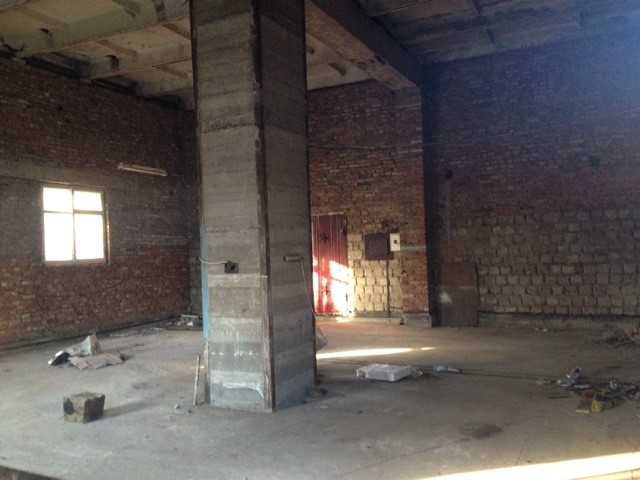 Продаж комерційної нерухомості (2 будівлі+територія)