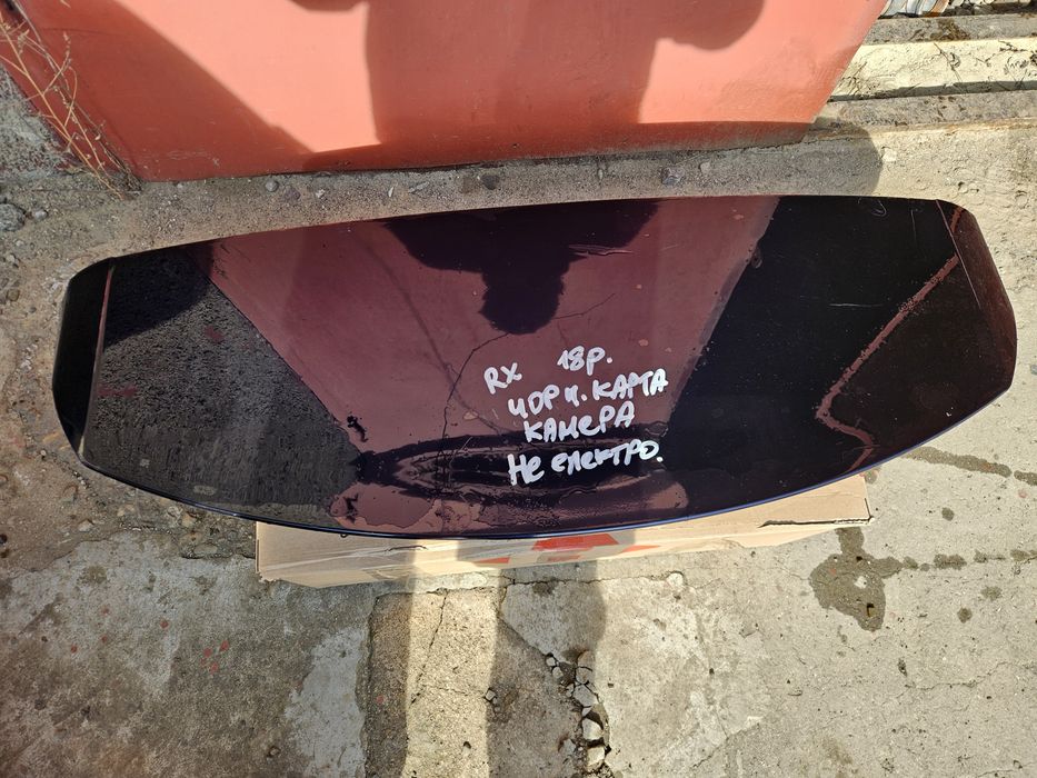 Спойлер кришки багажника