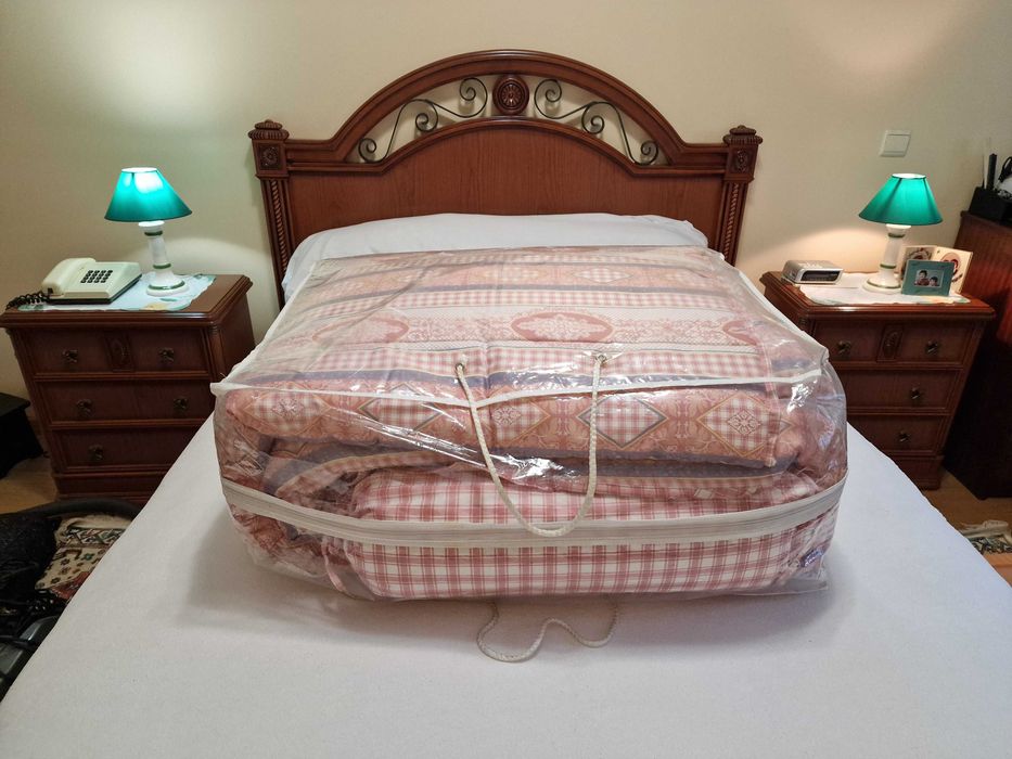 Edredon - colcha padrão flores rosa