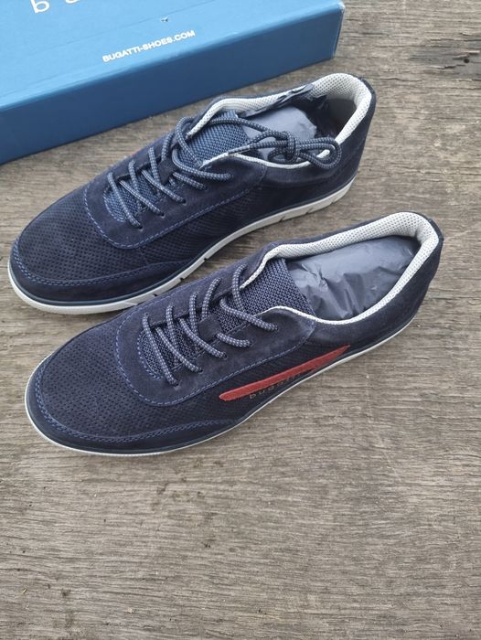 Чоловічі  кросівки, туфлі, мокасіни  Bugatti , 44