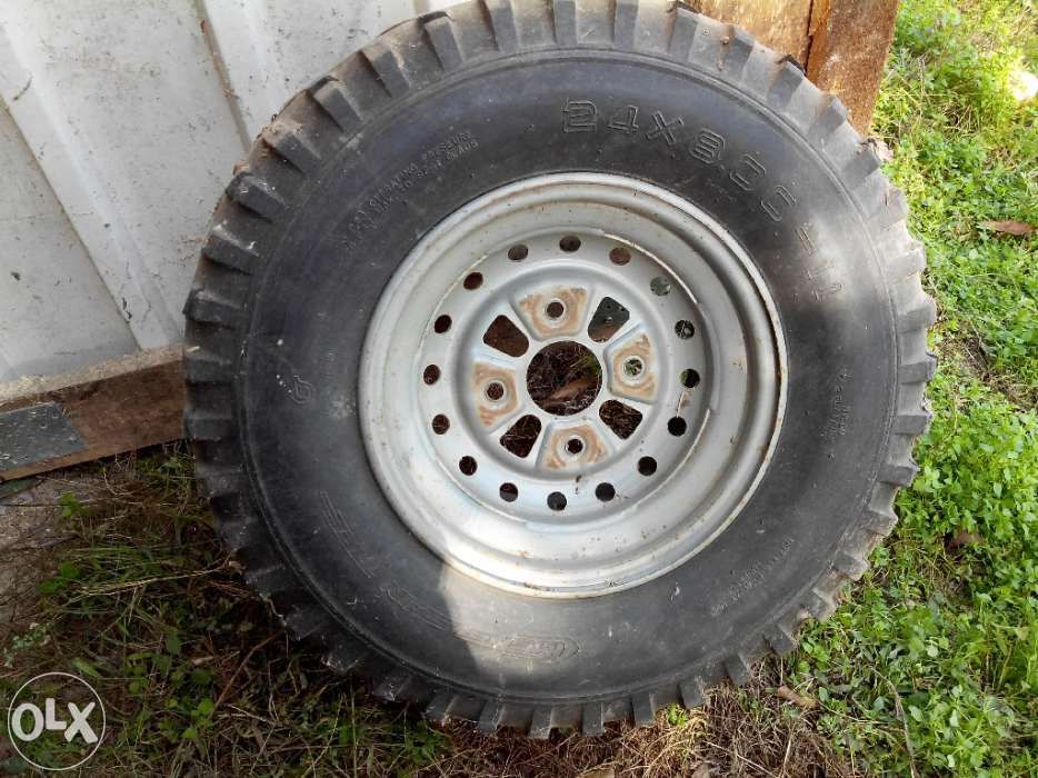 1 jante de moto 4, bem estimada