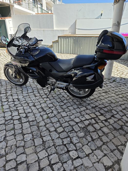 Honda Deauville 650