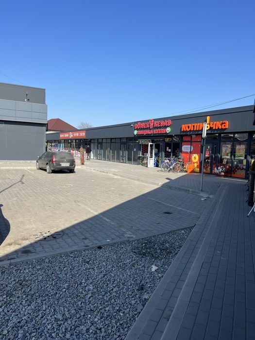 Супер торгове приміщення  70м Черняхів поряд АТБ