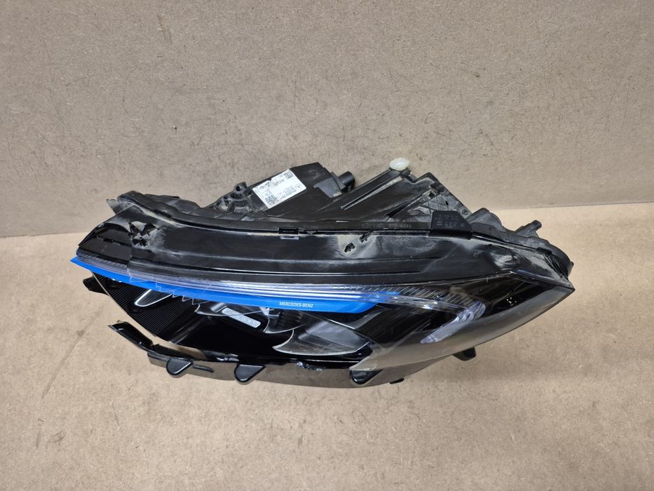 Lampa reflektor full led mercedes EQA EQB lewy europa