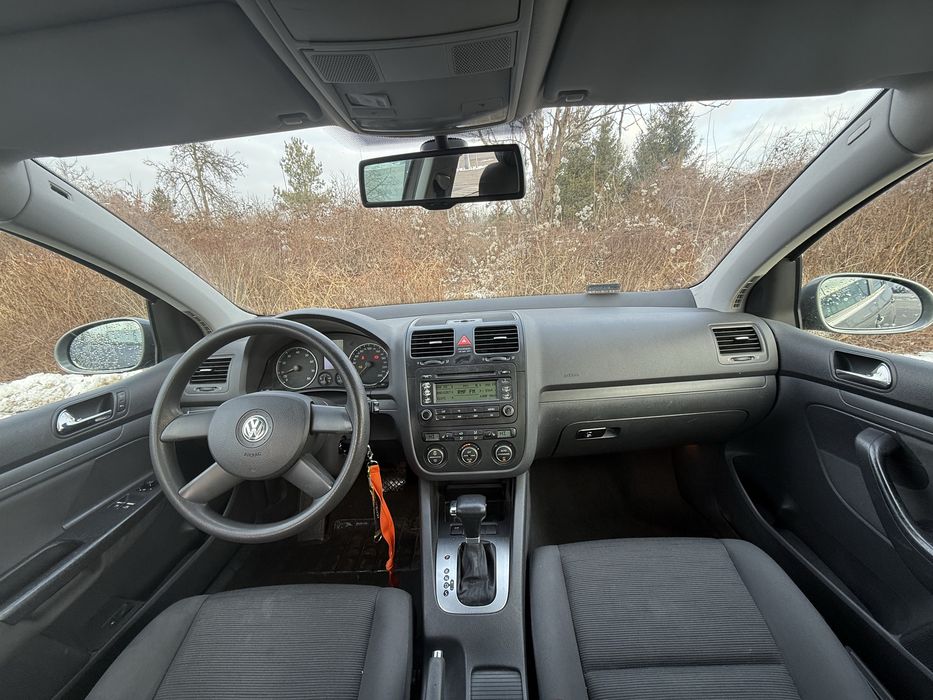 Volkswagen Golf 1.6 LPG // Automat // Dobry Stan // Alu // Zimowe Opon