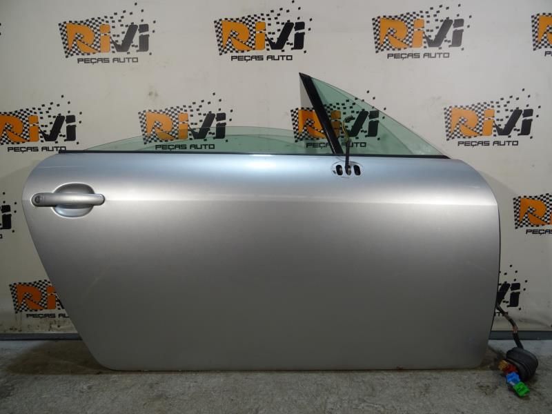 Porta frente direita AUDI TT (8N3)