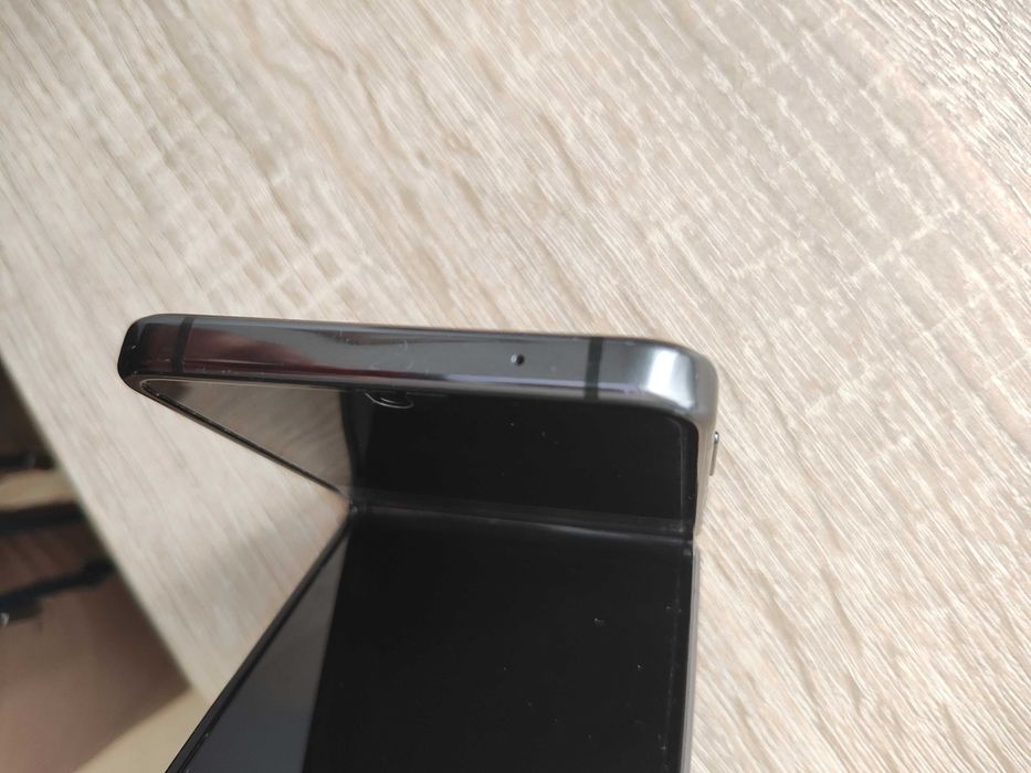 Piękny! FLIP 4 5G 512 GWARANCJA!!!