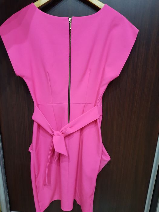 Sukienka kolor żywa fuksja roz.36