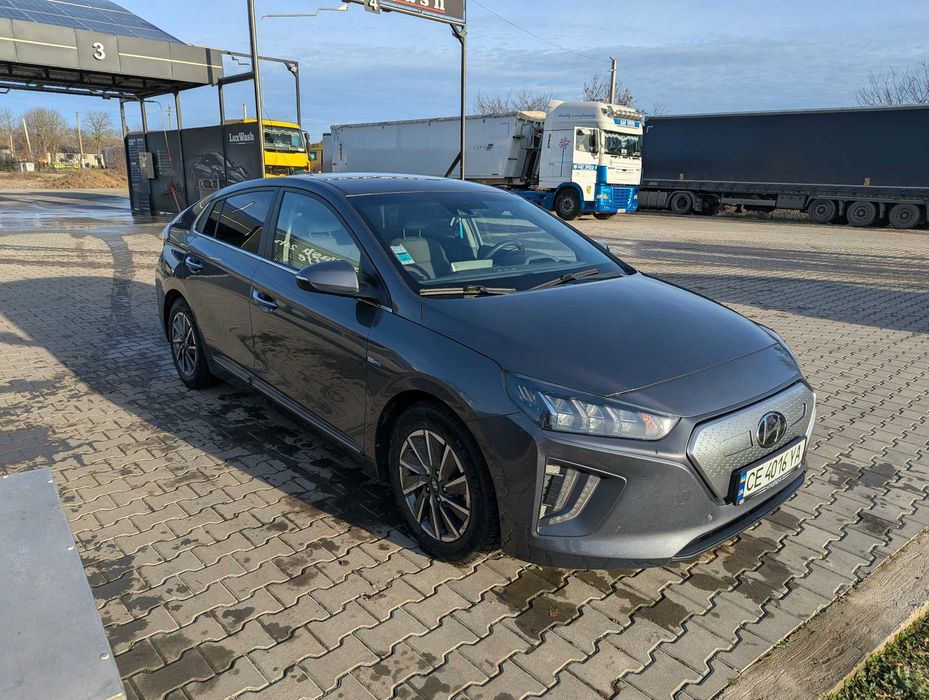 Hyundai Ioniq 38.3 kWh