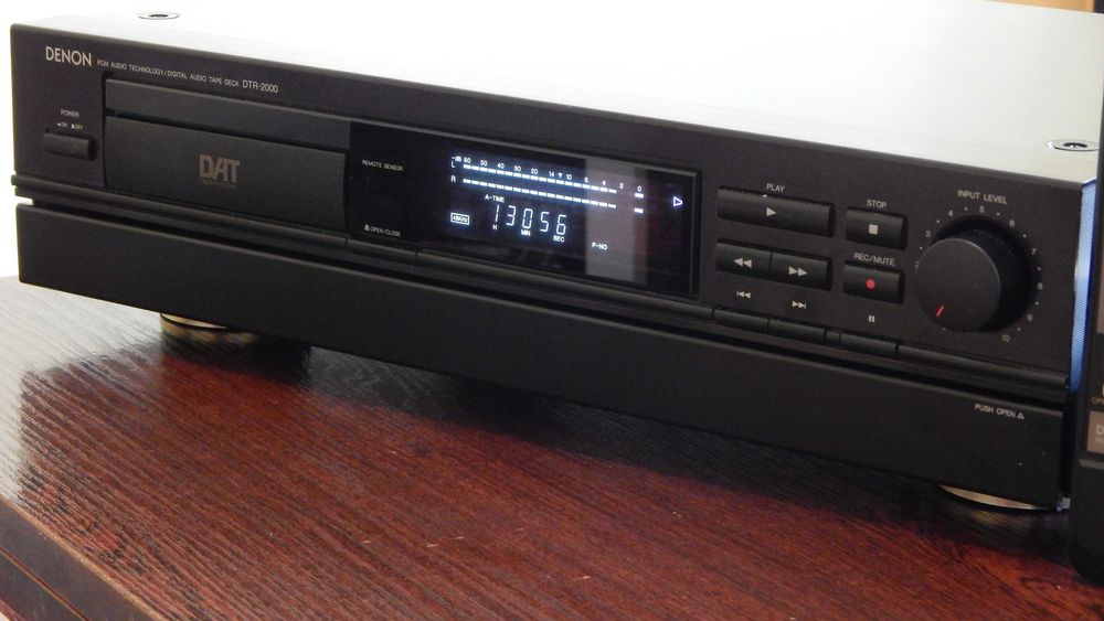 Denon DTR-2000 magnetofon cyfrowy DAT