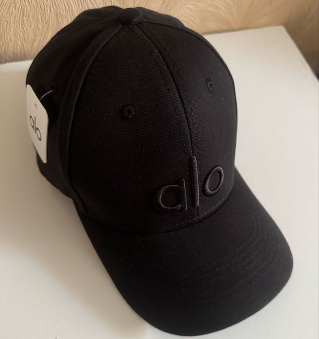 Бейсболка  кепка Alo Yoga