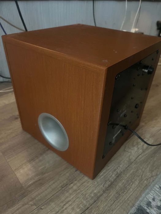 Subwoofer Yamaha YST-SW012 do kina domowego
