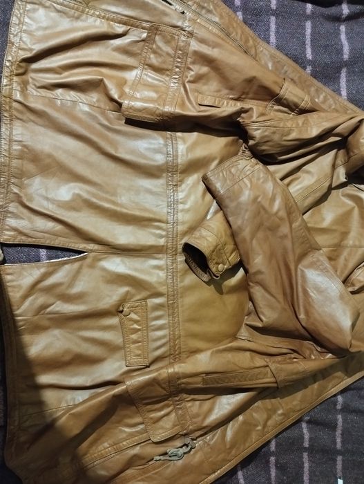 Кожаная демисезонная куртка