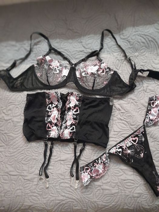Zmysłowy komplet bielizny pas XL