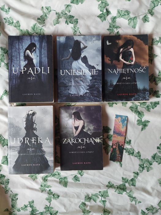 Zestaw książek seria Upadli 1-5 Lauren Kate plus gratis