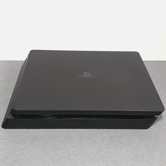 Sony PlayStation 4  z padem