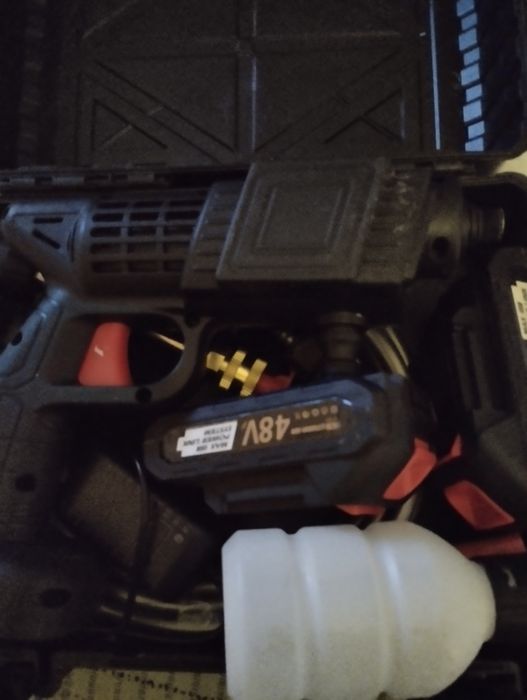 Мийка акумуляторна з двома батареями.