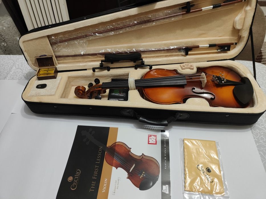 Продам нову скрипку Mendini By Cecilio  США розмір 4/4