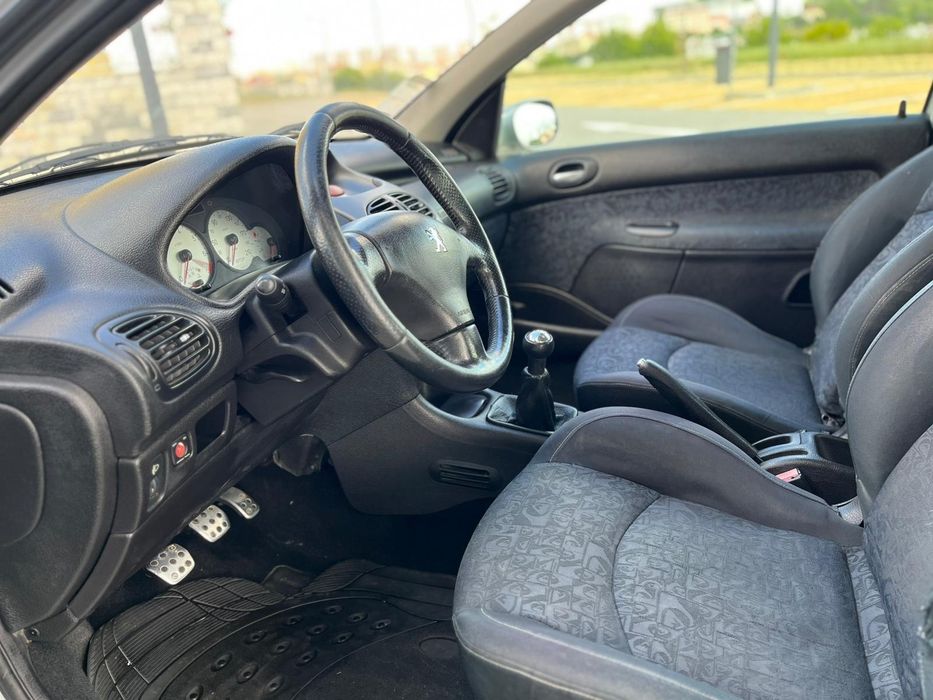 Peugeot 206 — fotografia 3