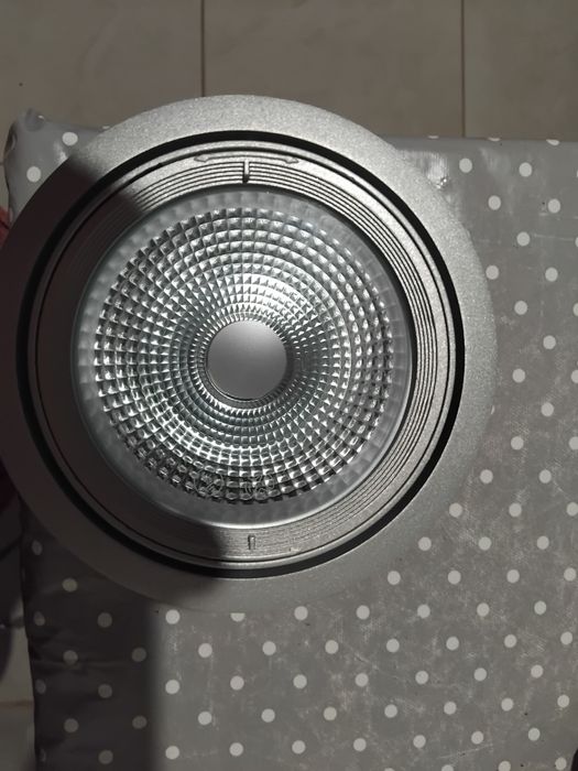 Светильник под патрон g12