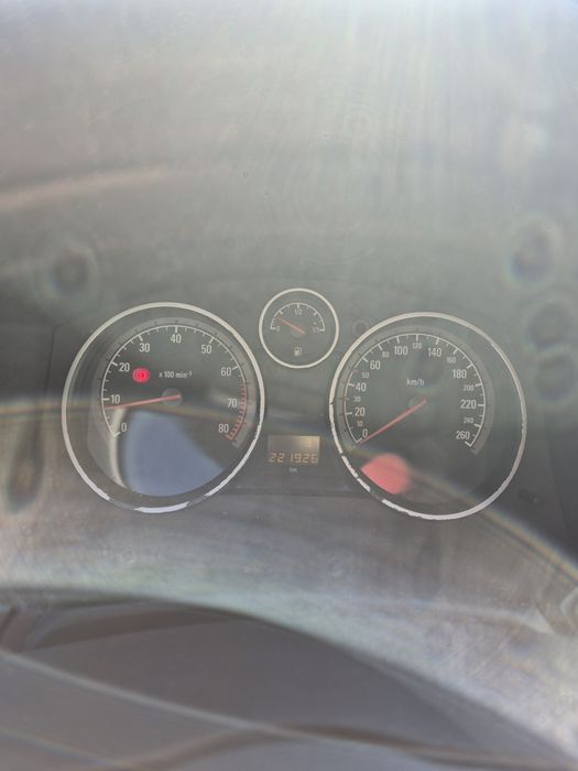 Opel Astra H 2004 1,6 benzyna