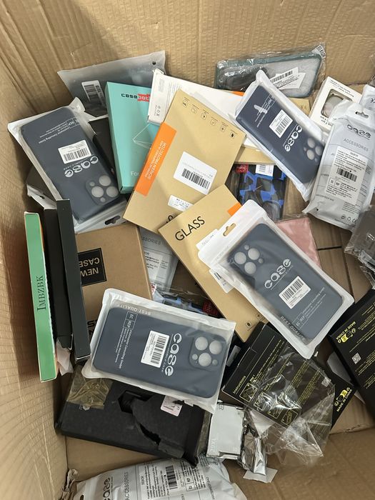 Box akcesoria gsm iphone , samsung , xiaomi