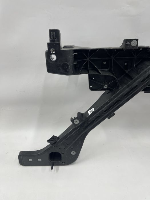 Панель передня (телевізор) Tesla Model Y 25+, 1974871-00-C