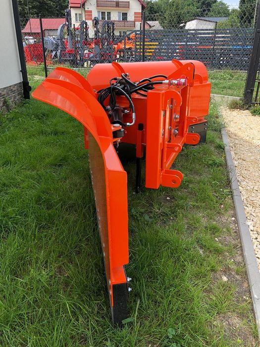 Solidny pług do śniegu strzałka składany hydrauliczny do tuza tura Metal-Technik