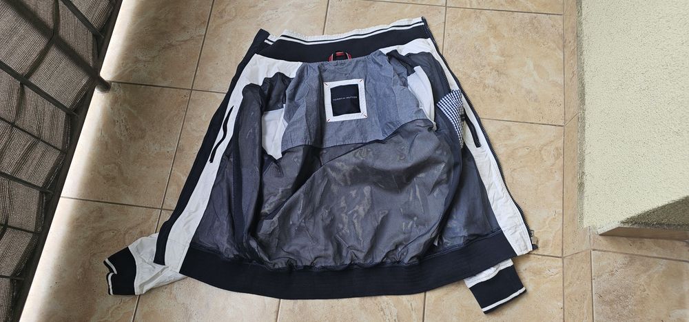 Tommy Hilfiger kurtka męska rozmiar L wymiary na zdjęciach