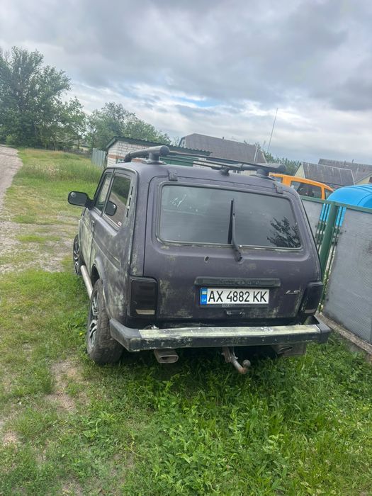 Продам Ниву 212140 2015 год