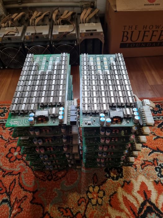 Майнери Bitmain Antminer S9 13.5Т і 14Т