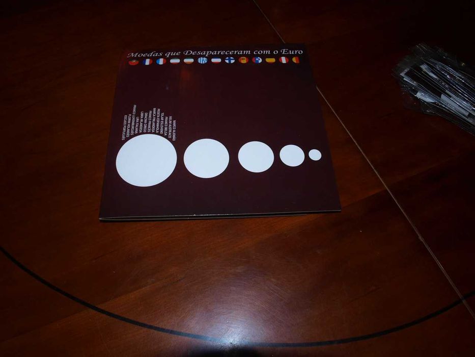 Coleção de moedas que desapareceram com o euro de todos os  países.