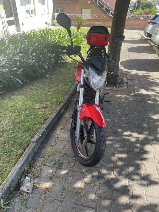 Keeway RKS 125 Vermelha | 2016 | Motor novo