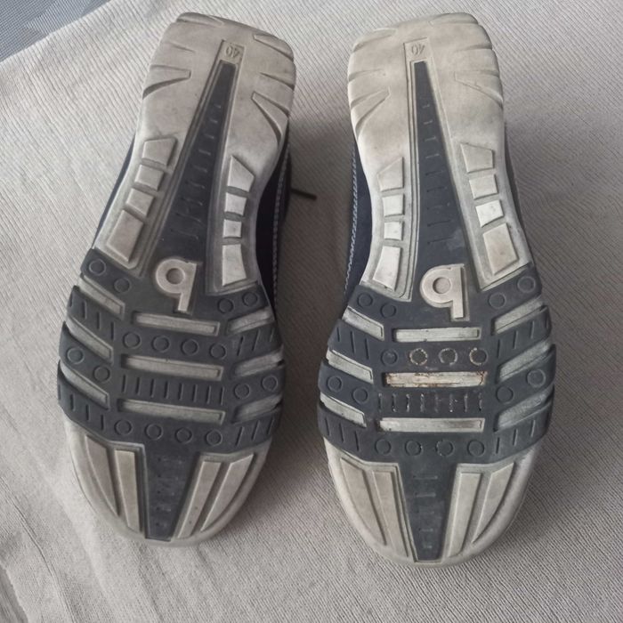 Damskie /unisex/ sneakersy BUGATTI nr 40.