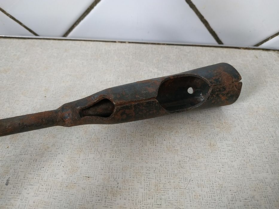 Сапка, тяпка, сапачка.