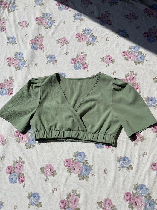 Zielony krótki crop top na krótki rękaw S 36 M 38 shein