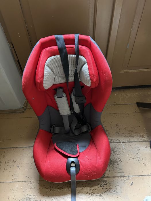 Dziecięcy fotelik samochodowy Chicco