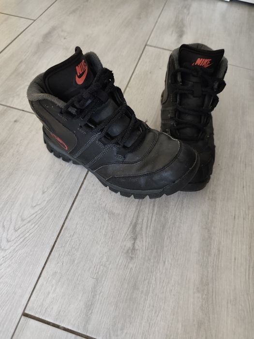 Sprzedam adidasy Nike 38