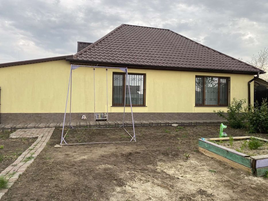 Дом новой постройки вс. Великий Дальник