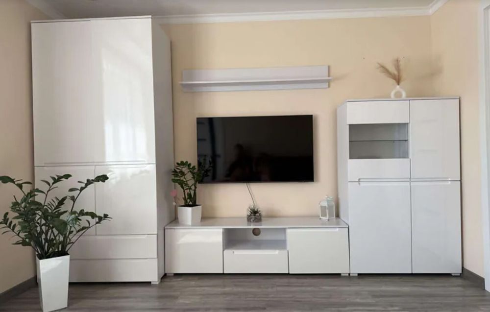 Продаж 2к квартири 50 кв. м на вул. Тролейбусна