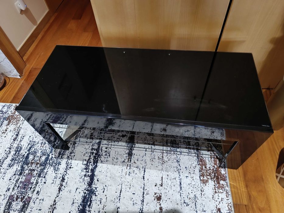 Movel TV preto usado