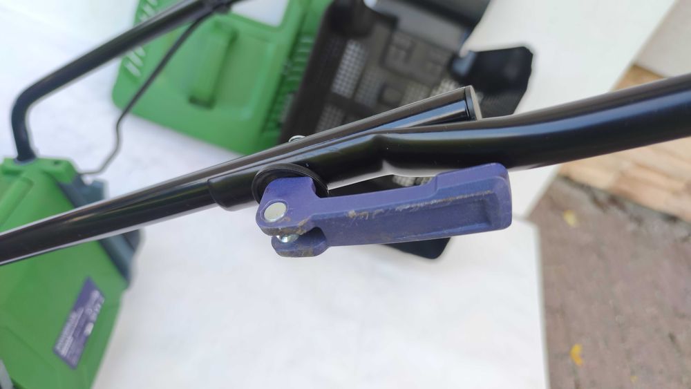 Kosiarka elektryczna Powerbase 1200W