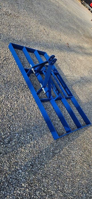 Wydajna praca dzięki solidnemu niwelatorowi do ciągnika