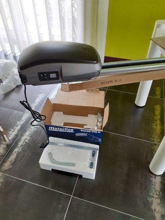 Vendo automatismo, motor de portão motorline novo na caixa 210