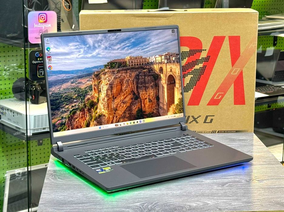 НОВИЙ!!! 18 Дюймів ASUS ROG Strix G18 G815L / Ultra 9 275Hx / RTX 5070