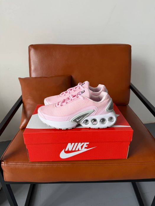 Nike Air Max DN Pink