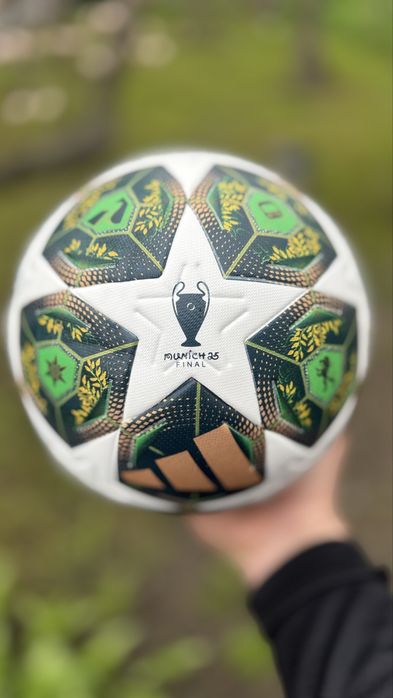 Мяч футбольний адідас фінал Мюнхен 2025 розмір 5 термошов