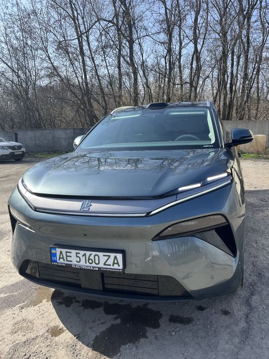 BYD tang L  2025 года