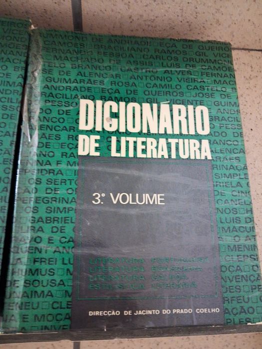 Dicionário de literatura