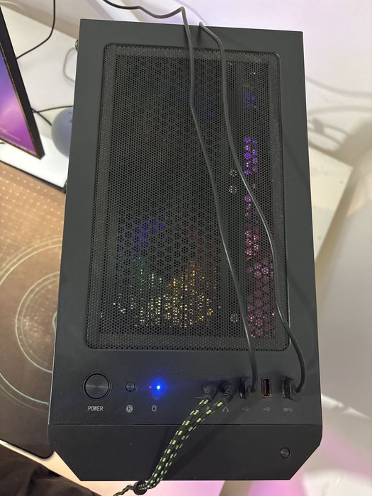 PC Gamer – RTX 4060, Ryzen 7 5700X3D, 32GB RAM, SSD 500GB